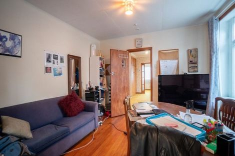 Photo of property in 330 Featherston Street, Palmerston North, 4414