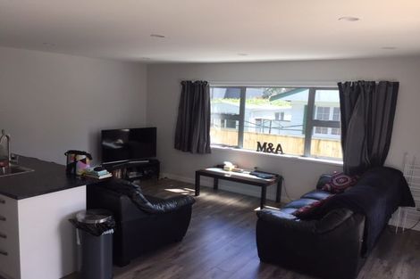 Photo of property in 76 Te Atatu Road, Te Atatu South, Auckland, 0610