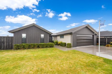 Photo of property in 35 Chris Drive, Rolleston, 7614