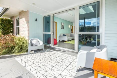 Photo of property in 7b Chatsworth Road, Silverstream, Upper Hutt, 5019