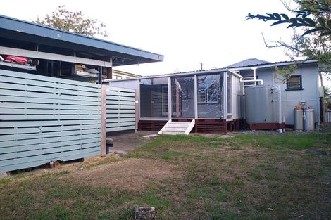 Photo of property in 60 Beach Haven Road, Beach Haven, Auckland, 0626