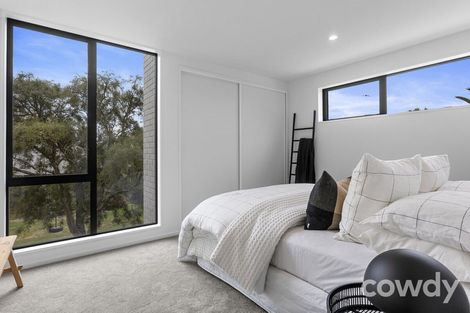 Photo of property in 2/93 Hills Road, Edgeware, Christchurch, 8013