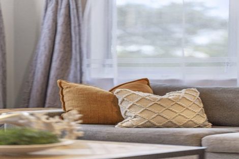 Photo of property in 1/116 Prince Regent Drive, Half Moon Bay, Auckland, 2012