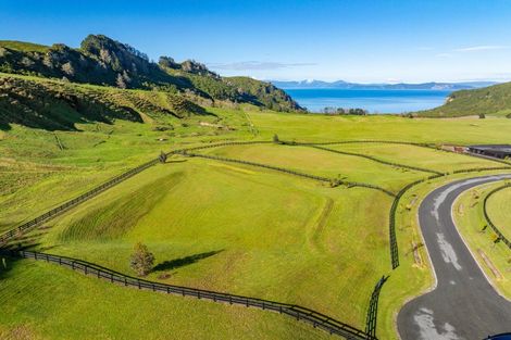 Photo of property in 10 Taumata Rise, Acacia Bay, 3385