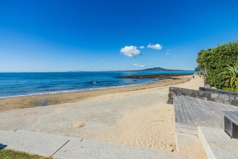 Photo of property in 18 Tiri Road, Milford, Auckland, 0620