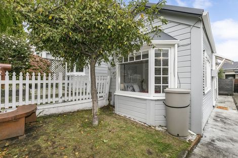 Photo of property in 96 Elizabeth Street, Mount Victoria, Wellington, 6011