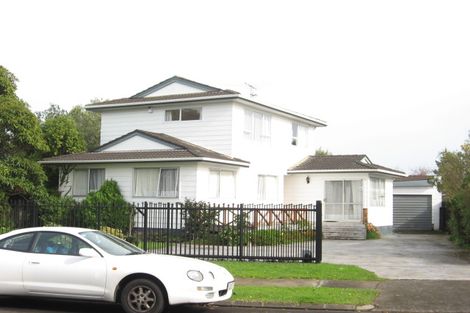 Photo of property in 26 Darren Crescent, Half Moon Bay, Auckland, 2012