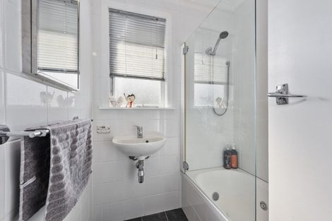 Photo of property in 41 Totara Park Road, Clouston Park, Upper Hutt, 5018