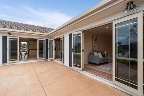 Photo of property in 50 Gravatt Road, Papamoa Beach, Papamoa, 3118