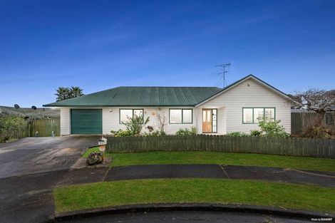 Photo of property in 1/8 Nerissa Place, Randwick Park, Auckland, 2105