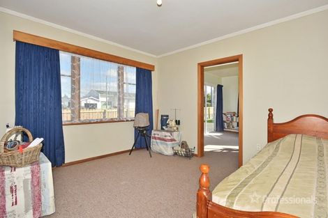 Photo of property in 2 Kowhai Place, Lansdowne, Masterton, 5810