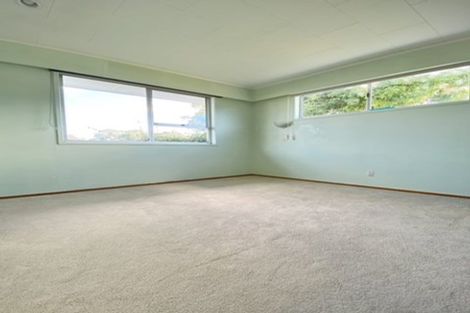 Photo of property in 67 Ravenwood Drive, Forrest Hill, Auckland, 0620