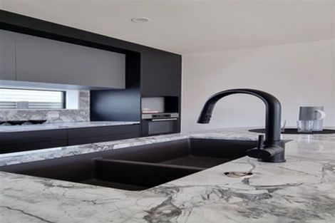 Photo of property in 7/5 Lemon Grove Lane, Greenhithe, Auckland, 0632