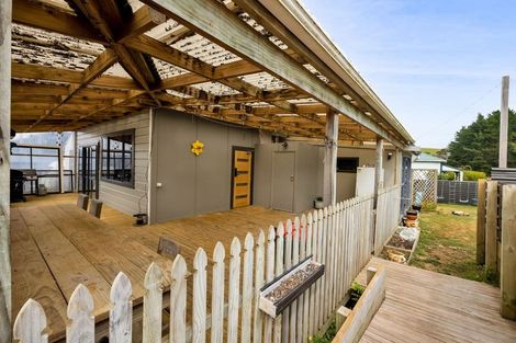 Photo of property in 221 Bridge Street, Eltham, 4322