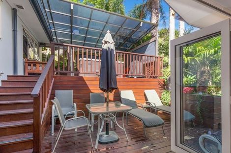 Photo of property in 20 Kate Sheppard Avenue, Torbay, Auckland, 0630