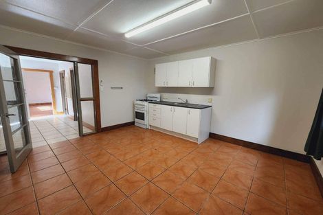 Photo of property in 100 Puriri Street, Gonville, Wanganui, 4501