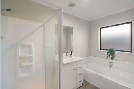 Photo of property in 39 Faringdon Boulevard, Rolleston, 7615