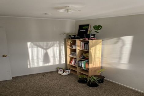 Photo of property in 2/11 Etherton Drive, Weymouth, Auckland, 2103