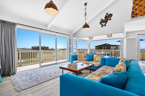 Photo of property in 3 Christie Close, Pataua North, Parua Bay, 0175