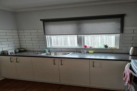 Photo of property in 43 Martin Road, Paraparaumu Beach, Paraparaumu, 5032