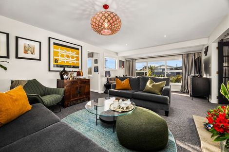 Photo of property in 9 Groves Road, Raumati Beach, Paraparaumu, 5032