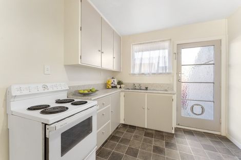 Photo of property in 2/32 Mona Vale Avenue, Riccarton, Christchurch, 8011