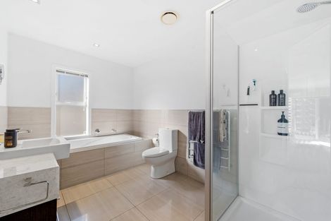 Photo of property in 15 Hawaiian Parade, Arkles Bay, Whangaparaoa, 0932