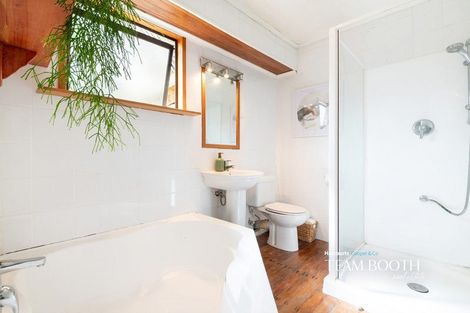 Photo of property in 2/36 Cassino Street, Bayswater, Auckland, 0622