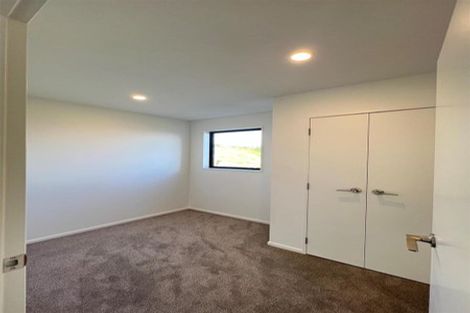 Photo of property in 38b Crestview Rise, Papakura, 2110