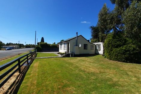 Photo of property in 27 Halsey Street, Clinton, 9534