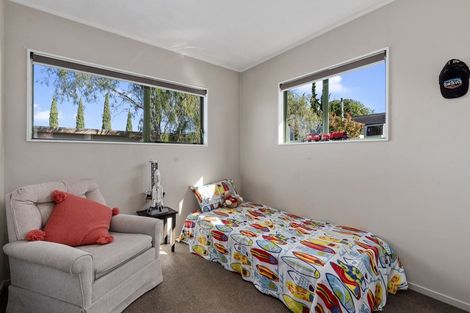Photo of property in 1/5 Masterton Road, Rothesay Bay, Auckland, 0630