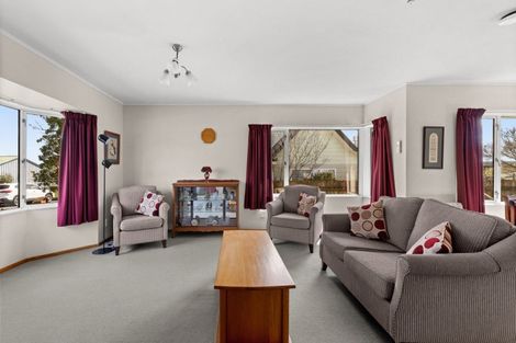 Photo of property in 12 Bennelong Place, Havelock North, 4130