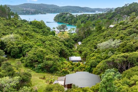 Photo of property in 8a Schoolhouse Bay Road, Kawau Island, 0920