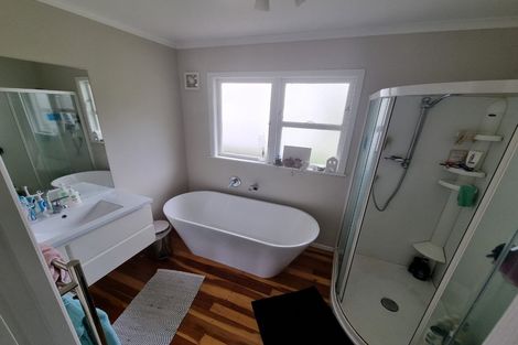 Photo of property in 113 Parkvale Road, Karori, Wellington, 6012