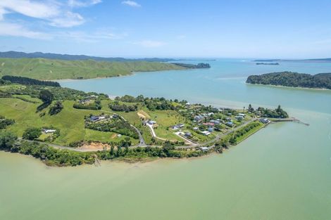Photo of property in 1111c Te Waitere Road, Taharoa, 3988