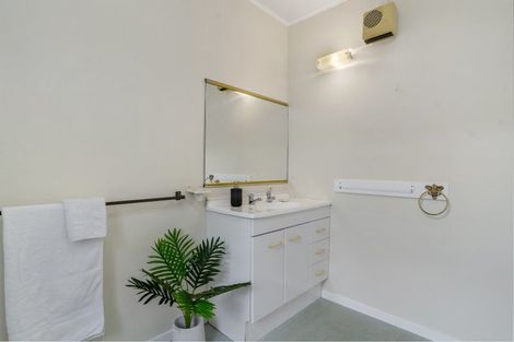 Photo of property in 38 Grange Street, Winton, 9720