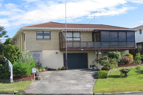 Photo of property in 10 Windward Terrace, Snells Beach, 0920