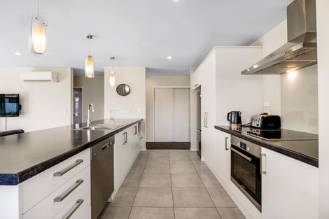 Photo of property in 6 Galatos Street, Rangiora, 7400