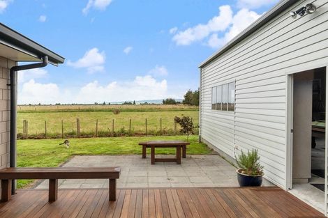 Photo of property in 64 Darlington Street, Ngatea, 3503