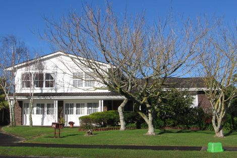 Photo of property in 34 Fielding Crescent, Farm Cove, Auckland, 2012