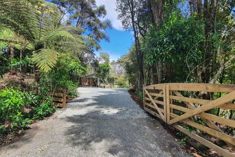 Photo of property in 1060 Sandspit Road, Sandspit, Warkworth, 0982