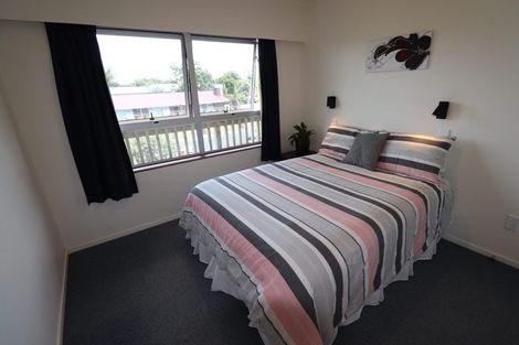 Photo of property in 15 Shearwater Street, One Tree Point, 0118