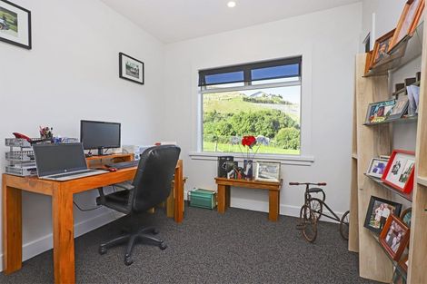 Photo of property in 3a Ridgeway Terrace, Taradale, Napier, 4112