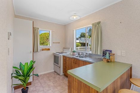 Photo of property in 10 Walton Road, Paraparaumu Beach, Paraparaumu, 5032