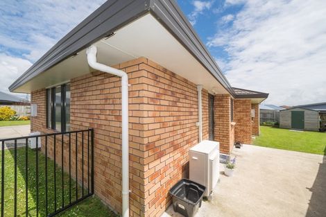 Photo of property in 10a Pegasus Place, Kelvin Grove, Palmerston North, 4414