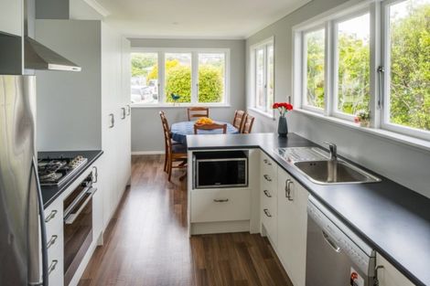 Photo of property in 12 Clematis Grove, Maungaraki, Lower Hutt, 5010