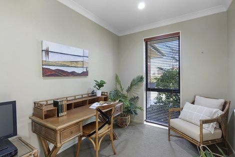 Photo of property in 2 Te Pihopa Way, Aidanfield, Christchurch, 8025