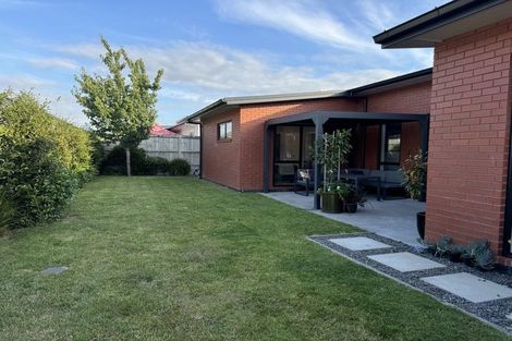 Photo of property in 34 Pepene Avenue, Takanini, 2112