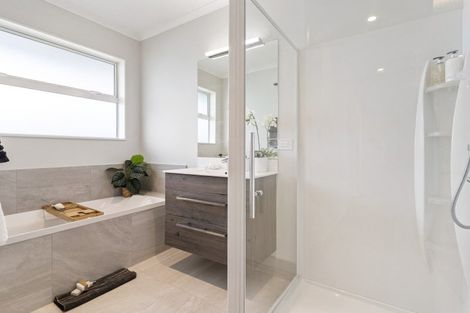 Photo of property in 3 Kuawa Drive, Kumeu, 0810