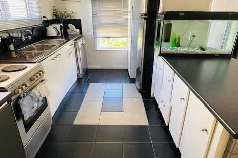 Photo of property in 17 Taurus Crescent, Beach Haven, Auckland, 0626